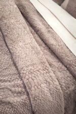 Γούνινη Κουβέρτα UltraSoft 220x240 & Μαξιλαροθήκη 48×48+3 Guy Laroche Crusty Old Pink - Image 2