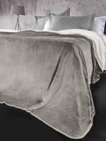 Σετ Κουβέρτα 2 Όψεων Βελουτέ Υπέρδιπλη 220×240 & Μαξιλαροθήκη 45x45 Guy Laroche Velvet Vison