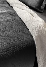 Σετ Κουβέρτα Καπιτονέ Μονή 160×220 & Μαξιλαροθήκη 50×70 Guy Laroche Capsule Anthracite - Image 2