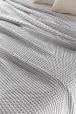 Κουβέρτα Πικέ King Size 260×240 Guy Laroche Eternity Silver - Image 3