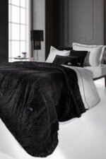 Γούνινη Κουβέρτα UltraSoft 220×240 Μαξιλαροθήκη 48×48+3 Guy Laroche Crusty Black - Image 3