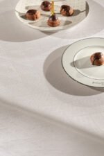 Τραπεζομάντηλο 160x320 Guy Laroche Motion Ivory - Image 2