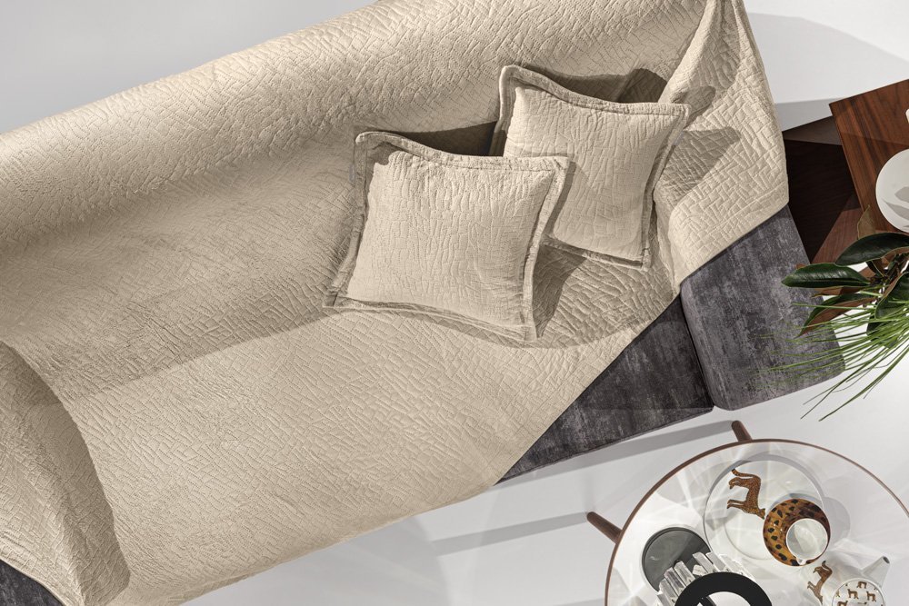 1133086222023 Σετ Ριχτάρι Διθέσιου 170×250 & Μαξιλαροθήκη 40×40+3 Guy Laroche Avon Camel - Image 1