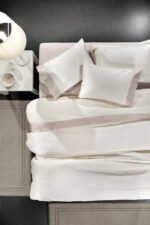 Σετ Κρεβατοκάμαρας 3 Τεμαχίων Guy Laroche Softy Mink - Image 2