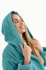 Μπουρνούζι Μακρύ Με Κουκούλα Guy Laroche Casual Petrol - Image 3