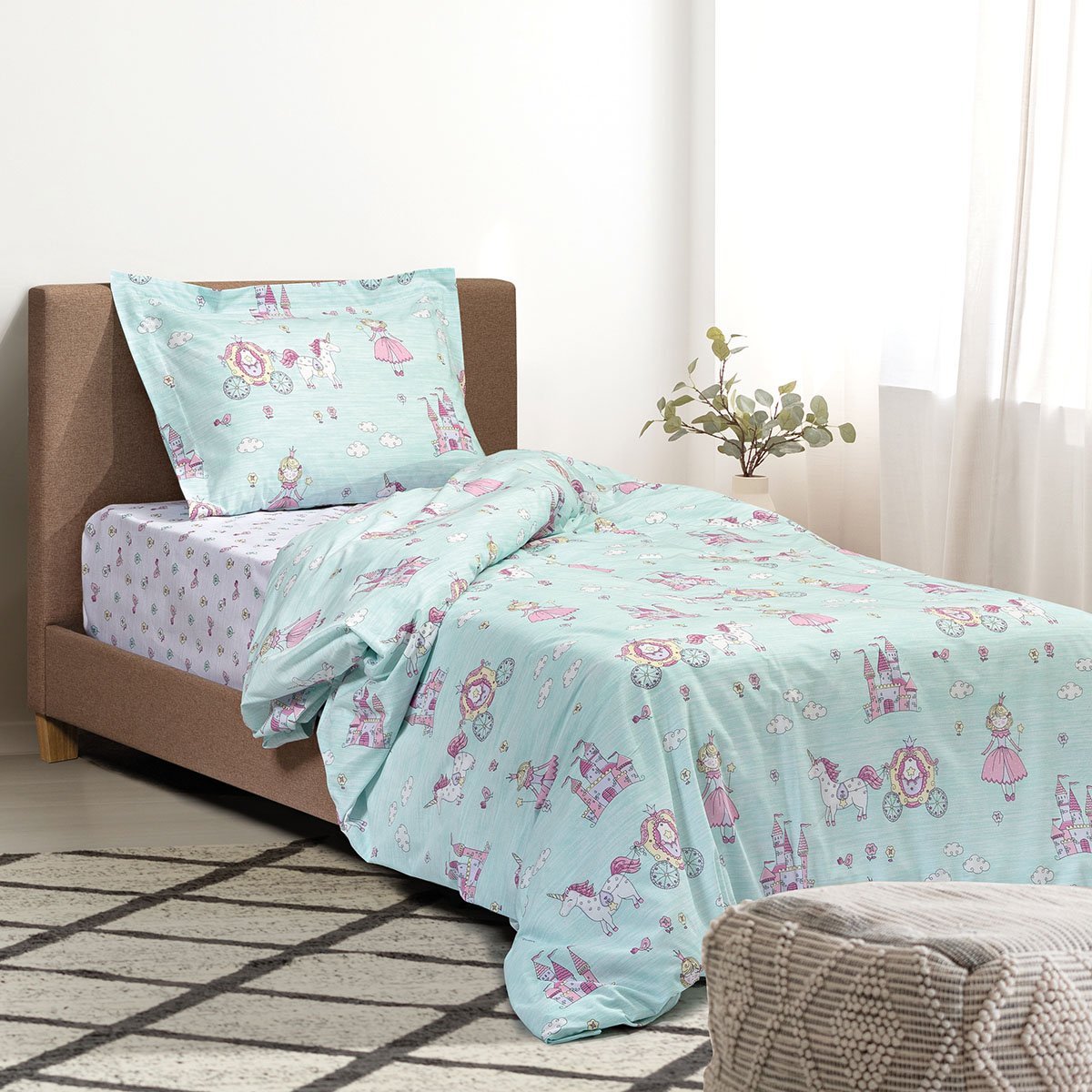 White and wood scandinavian kid's room with comfortable single b Σετ παπλωματοθήκη μονή Fay Art 6172 160x240 Μέντα,Ροζ Beauty Home - Image 1