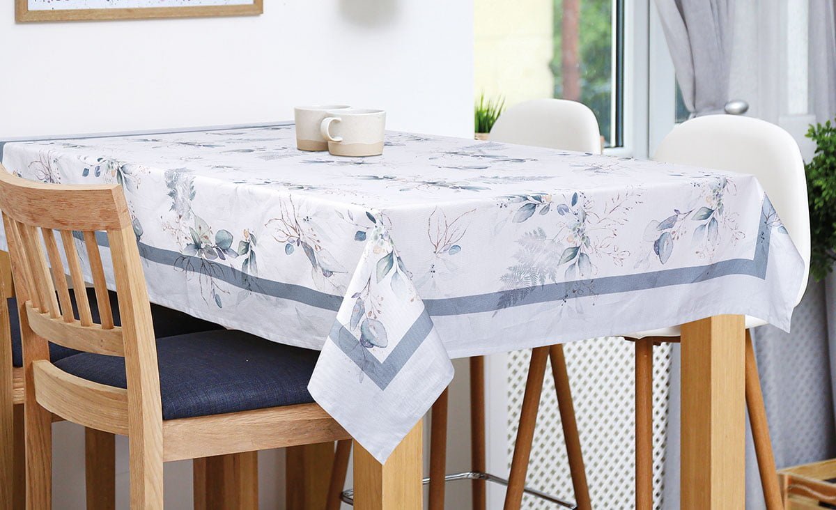 8322-Wednesday Τραπεζομάντηλο Wednesday Art 8322 Εμπριμέ Beauty Home Beauty Home - Image 1