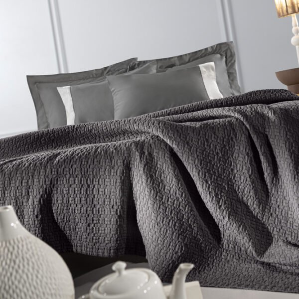 Κάλυμμα Κρεβατιού Υπέρδιπλο 240x260 Guy Laroche Nikki Anthracite