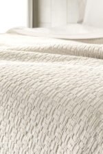 Κάλυμμα Κρεβατιού Υπέρδιπλο 240x260 Guy Laroche Nikki Cream - Image 3