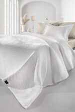 Κάλυμμα Κρεβατιού Υπέρδιπλο 245x260 Guy Laroche Lupo White