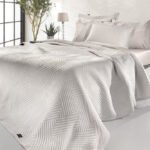 Κάλυμμα Κρεβατιού Υπέρδιπλο 245x260 Guy Laroche Lupo Natural