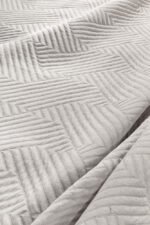 Κάλυμμα Κρεβατιού Υπέρδιπλο 245x260 Guy Laroche Lupo Natural - Image 3