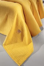 Κουβέρτα Πικέ Υπέρδιπλη 230x260 Guy Laroche Vivid Yellow - Image 3