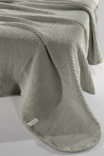 Κουβέρτα Πικέ King Size 260x240 Guy Laroche Eternity Olive - Image 2