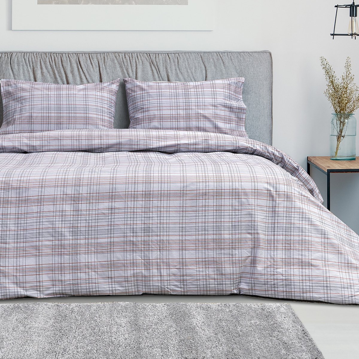 Silver,Painting,Above,Bed,With,Knitted,Blanket,In,White,Bedroom Κουβερλί υπέρδιπλο Margarita Αrt 12074 230x250 Εμπριμέ Beauty Home - Image 1