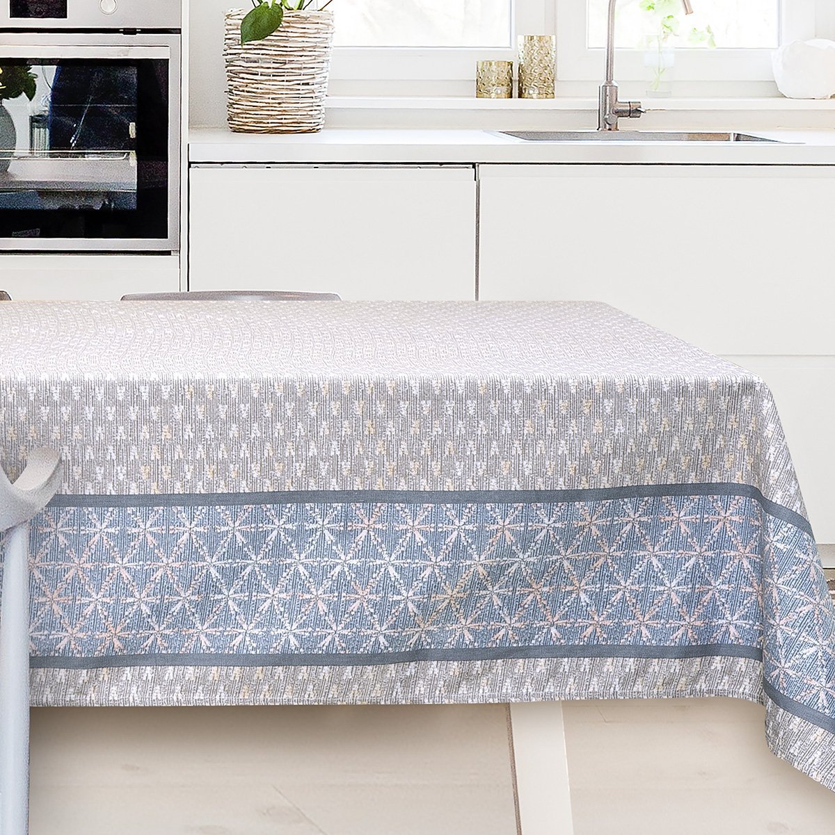 Front,View,Banner,Of,A,Kitchen,Table,In,A,Fancy Τραπεζομάντηλο Mint Art 8487 Εμπριμέ Beauty Home Beauty Home - Image 1