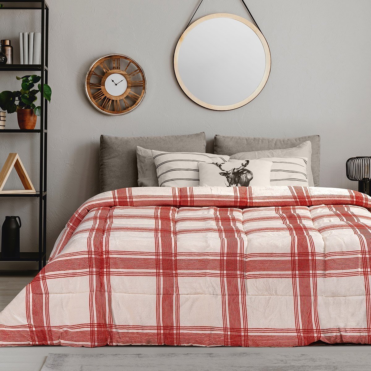 Round,Mirror,And,Clock,Above,Bed,With,Pillows,In,Bright Κουβερτοπάπλωμα υπέρδιπλο Art 11532 220x240 Εμπριμέ Beauty Home - Image 1