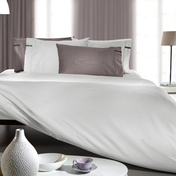 Guy Laroche ΣΕ.MINIMAL SILVER 280X270 (ΤΜΧ)