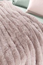 Γούνινη Κουβέρτα UltraSoft King SIze 260×240 Guy Laroche St.Moritz Old Pink - Image 2