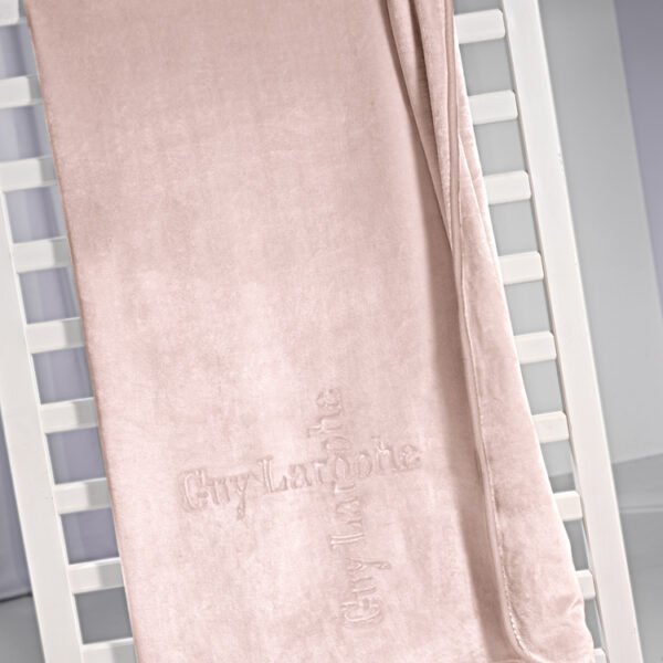 Guy Laroche ΚΟ.LOGO PUDRA 110X140