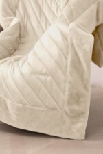 Σετ Ριχτάρι 120x170 & Μαξιλαροθήκη 45×45 Διακόσμησης Guy Laroche Utopia Sand - Image 2