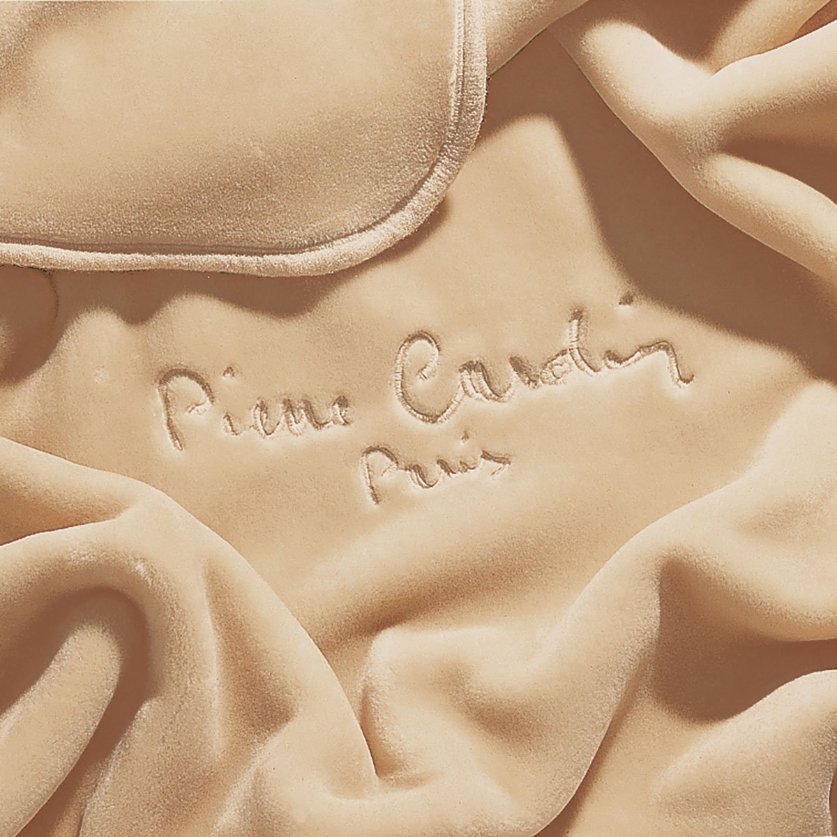 545_offwhite_15-1200x1200 Κουβέρτα Βελουτέ Υπέρδιπλη 220×240 Pierre Cardin Nancy Ster 545 OFF WHITE(15) - Image 1