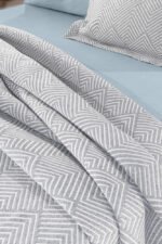 Κάλυμμα Κρεβατιού Υπέρδιπλο 245×260 Guy Laroche Tetris Silver - Image 2