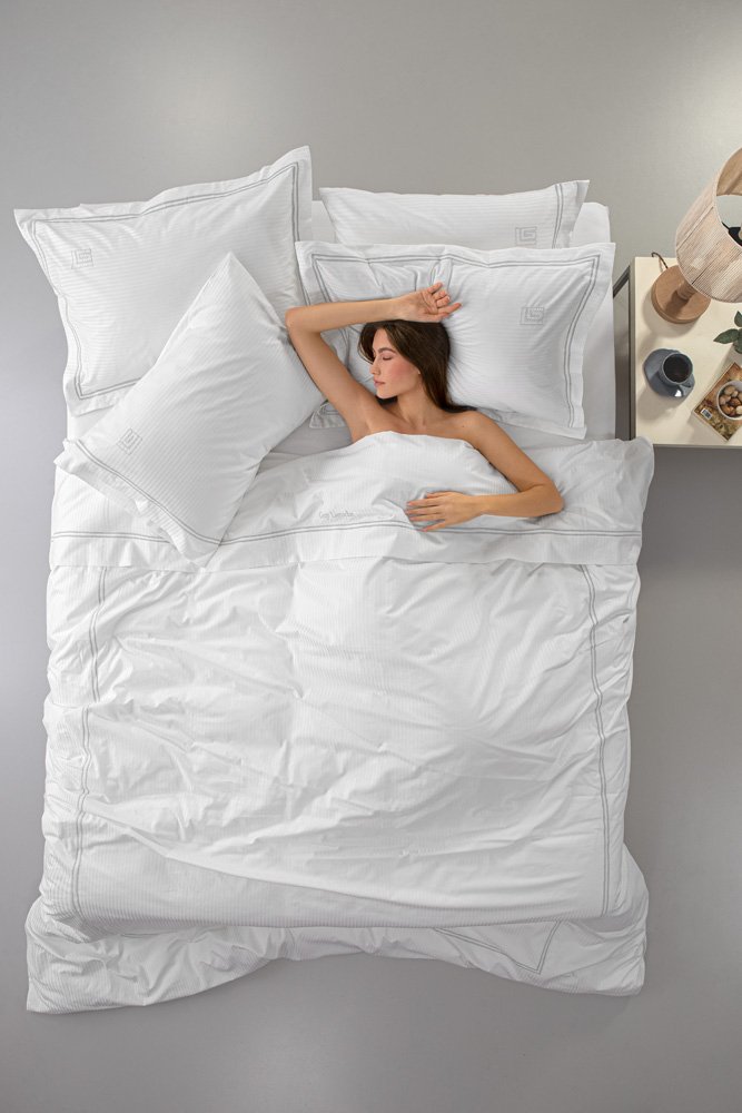 1110092224061 Σετ Σεντόνια King Size 270×280 Guy Laroche (Διπλό Πλακέ) Nice White-L.Silver - Image 1