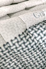 Παπλωματοθήκη Υπέρδιπλη 225×245 Guy Laroche Buddha Cement Suede - Image 4