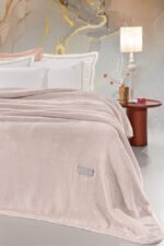 Κουβέρτα Βελουτέ Υπέρδιπλη 220×240 Guy Laroche Cheval Pudra - Image 2