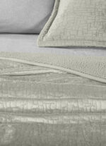 Σετ Κουβέρτα Καπιτονέ Υπέρδιπλη 220×240 & Μαξιλαροθήκη 60×60 Guy Laroche Bolzano Khaki - Image 2