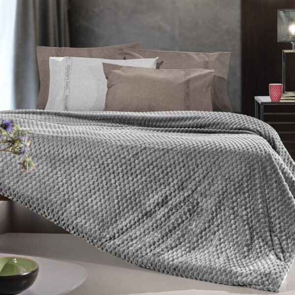 Κουβέρτα Fleece Υπέρδιπλη 220×240 & Μαξιλαροθήκη 52×52 Διακόσμησης Guy Laroche Smoothie Anthracite