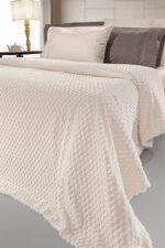 Κουβέρτα Fleece Υπέρδιπλη 220×240 & Μαξιλαροθήκη 52×52 Διακόσμησης Guy Laroche Smoothie Ivory - Image 2