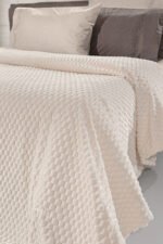 Κουβέρτα Fleece Υπέρδιπλη 220×240 & Μαξιλαροθήκη 52×52 Διακόσμησης Guy Laroche Smoothie Ivory - Image 3
