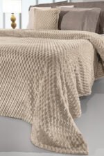 Κουβέρτα Fleece Υπέρδιπλη 220×240 & Μαξιλαροθήκη 52×52 Διακόσμησης Guy Laroche Smoothie Taupe - Image 2