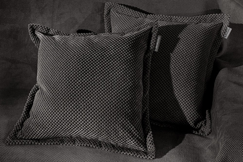 1116086224008 Διακοσμητική Μαξιλαροθήκη 45×45 Guy Laroche Rubicon Bitter - Image 1