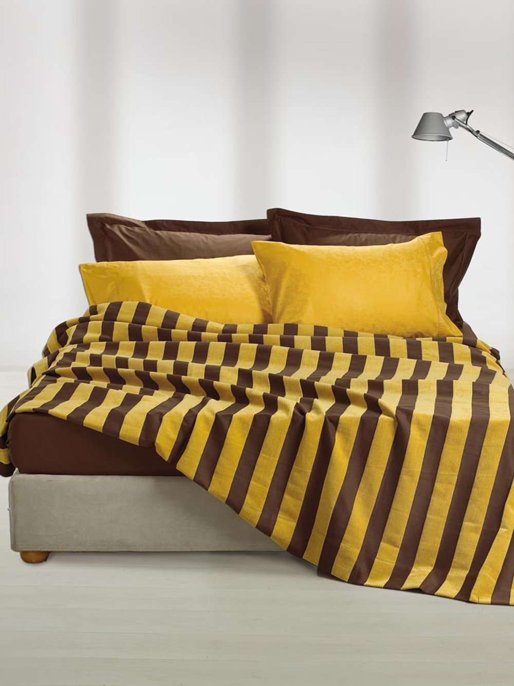 5205857052898 Κουβέρτα Classico Covers 240x270 HUELVA YELLOW Κίτρινο Palamaiki - Image 1