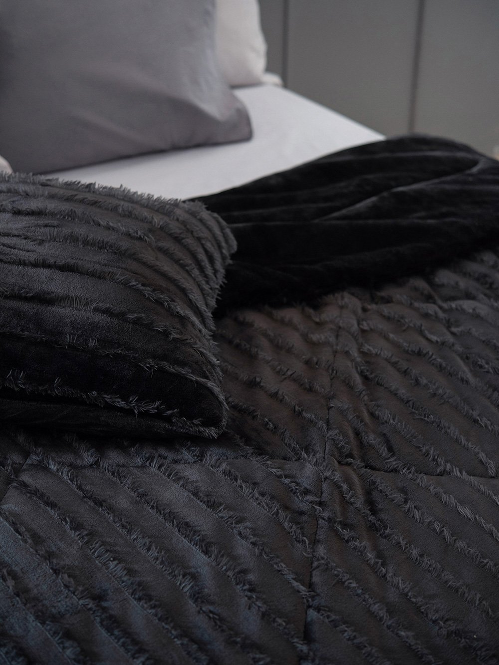 5205857232993_4 Διακοσμητικη Μαξιλαροθηκη 50x50 GWEN BLACK Μαύρο Palamaiki - Image 1