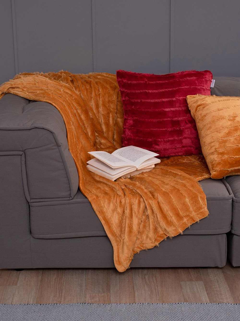 5205857233006 Διακοσμητικη Μαξιλαροθηκη 50x50 GWEN GOLD Κίτρινο Palamaiki - Image 1