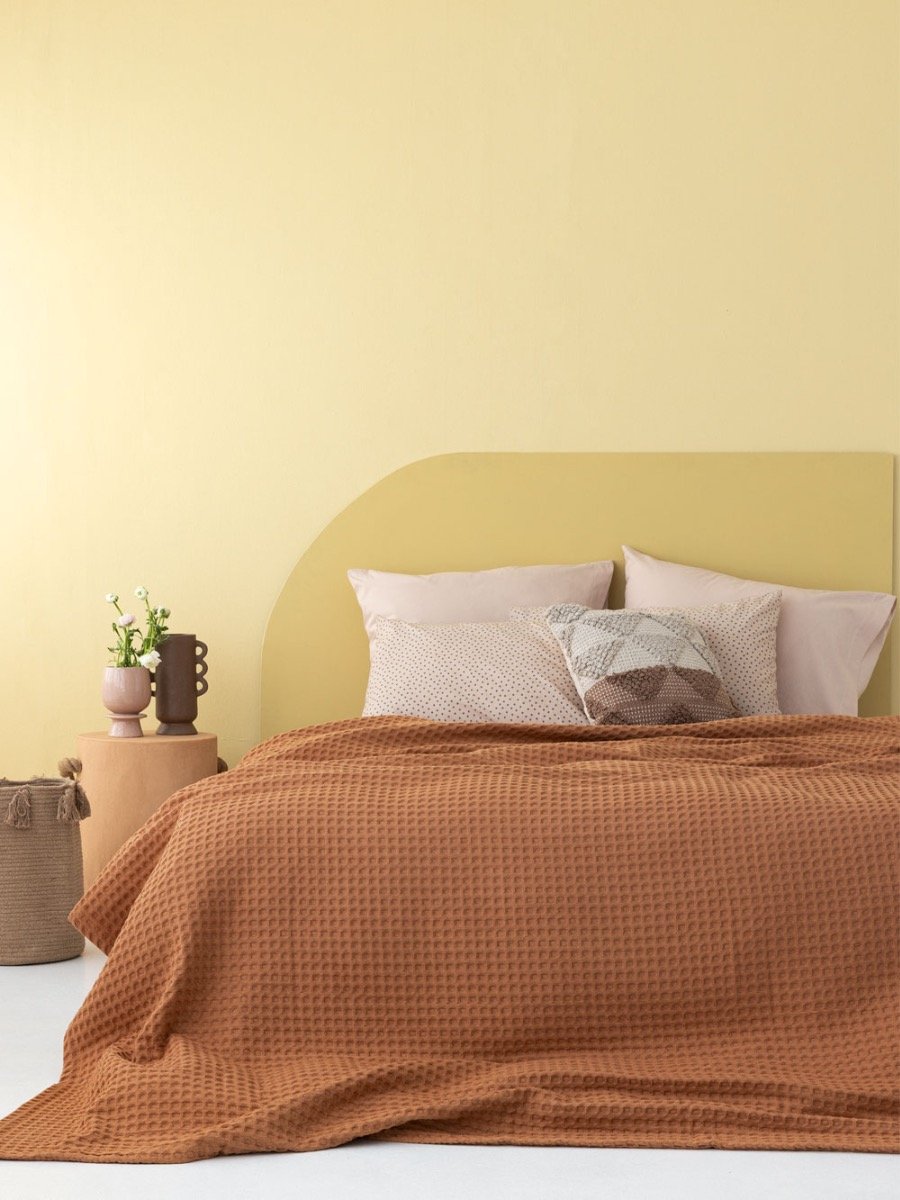 5205857249311 Κουβέρτα Πικέ 250x240 MARCIE COFFEE Καφέ Palamaiki - Image 1