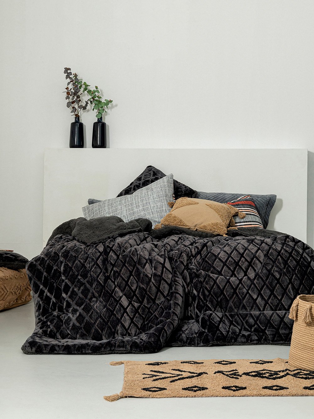 5205857250096_2 Διακοσμητικη Μαξιλαροθηκη Nadine 50x50 NADINE/2 COAL Μαύρο Palamaiki - Image 1