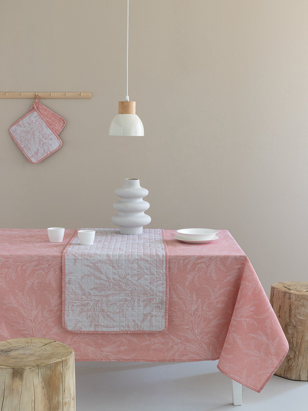 5205857273583_2 Τραπεζομάντηλο TATI 140x220 TAT18 Ροζ Palamaiki - Image 1