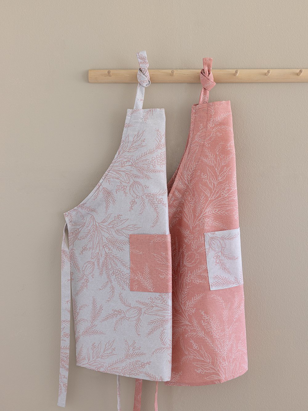 5205857273668_2 Ποδιά κουζίνας TATI 80x60 TAT18 Ροζ Palamaiki - Image 1