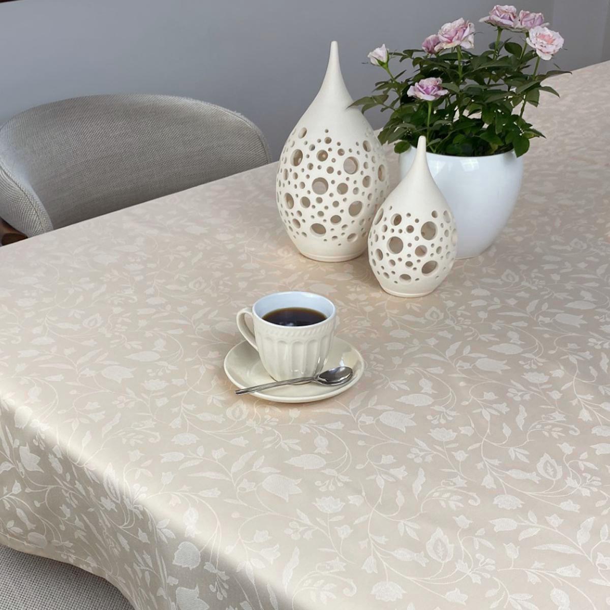 ΜΠΕΖ-ΧΩΡΙΣ-ΠΕΤΣΕΤΑ Τραπεζομάντηλο 140Χ180 Beige Astron Italy - Image 1