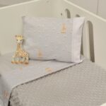 Κουβέρτα Κούνιας Διπλής Όψης Minky 100x140 Design 505 Sophie La Girafe