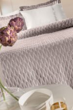 Κάλυμμα Κρεβατιού Υπέρδιπλο 245×260 Guy Laroche Medici Wenge - Image 2