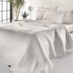 Κάλυμμα Κρεβατιού Ημίδιπλο 180×260 Guy Laroche Lupo Natural