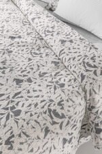 Κάλυμμα Κρεβατιού King Size 260×250 Guy Laroche Blossom Smoke - Image 4