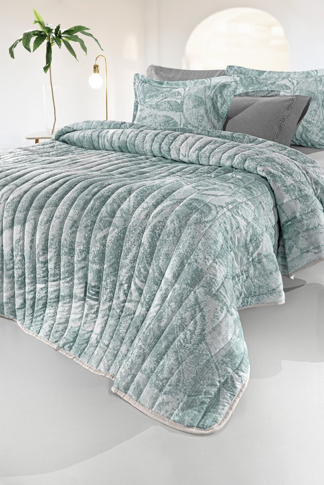 1114030125001 Κουβερλί Υπέρδιπλο 220×240 Guy Laroche Drama Mint - Image 1