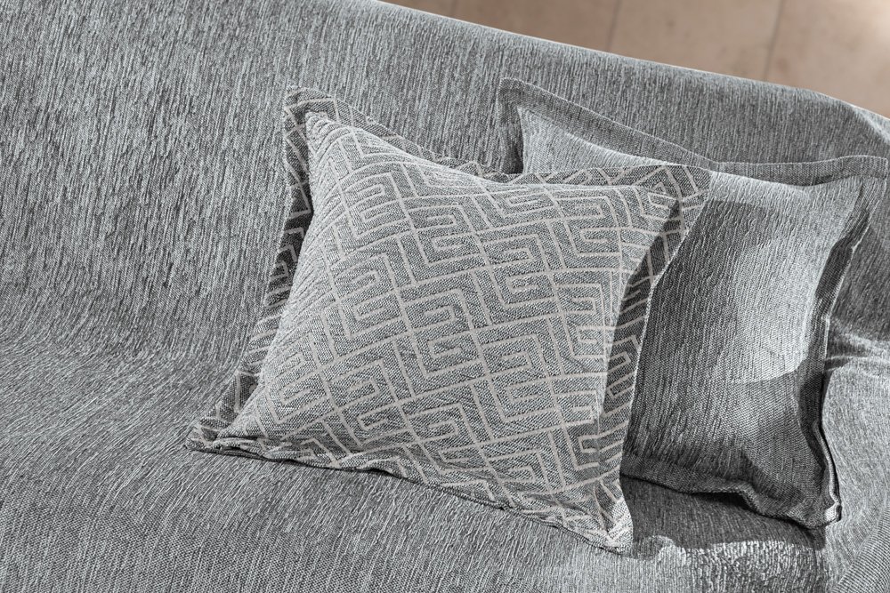 1116030125007 Διακοσμητική Μαξιλαροθήκη 50×50 Guy Laroche Perth Anthracite - Image 1